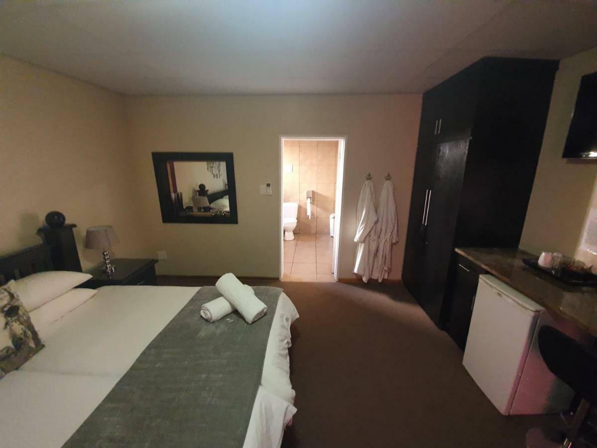 Leach Lodge Kuruman Extérieur photo