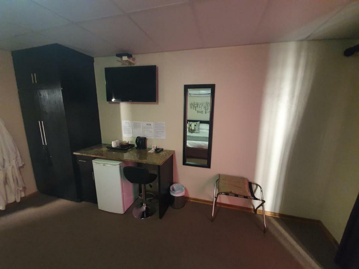Leach Lodge Kuruman Extérieur photo