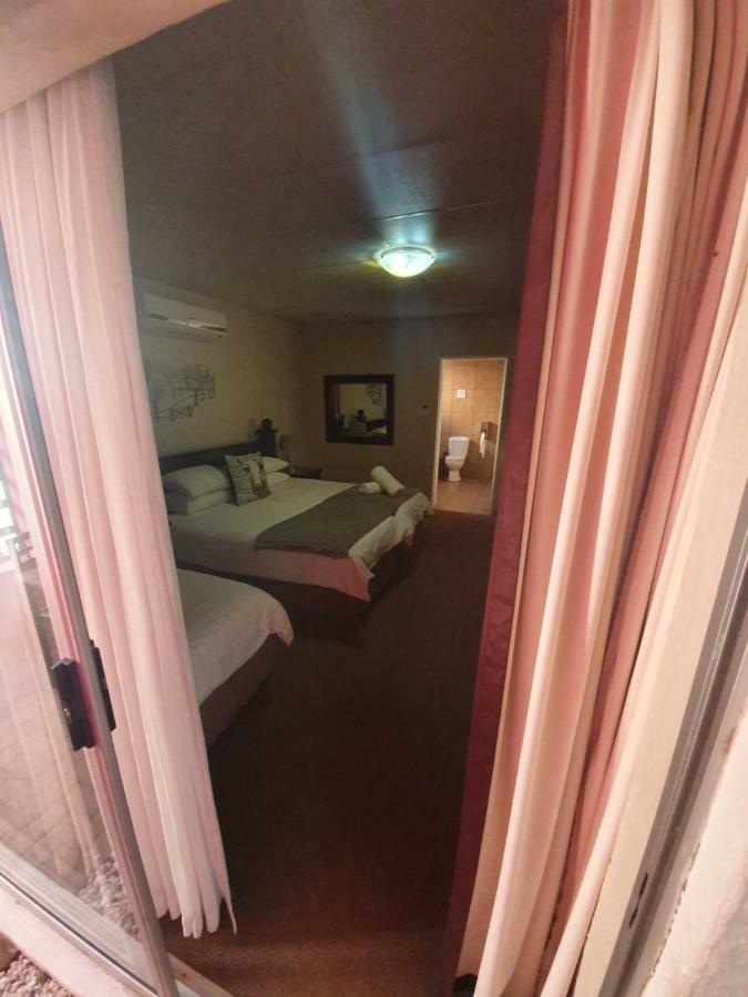 Leach Lodge Kuruman Extérieur photo