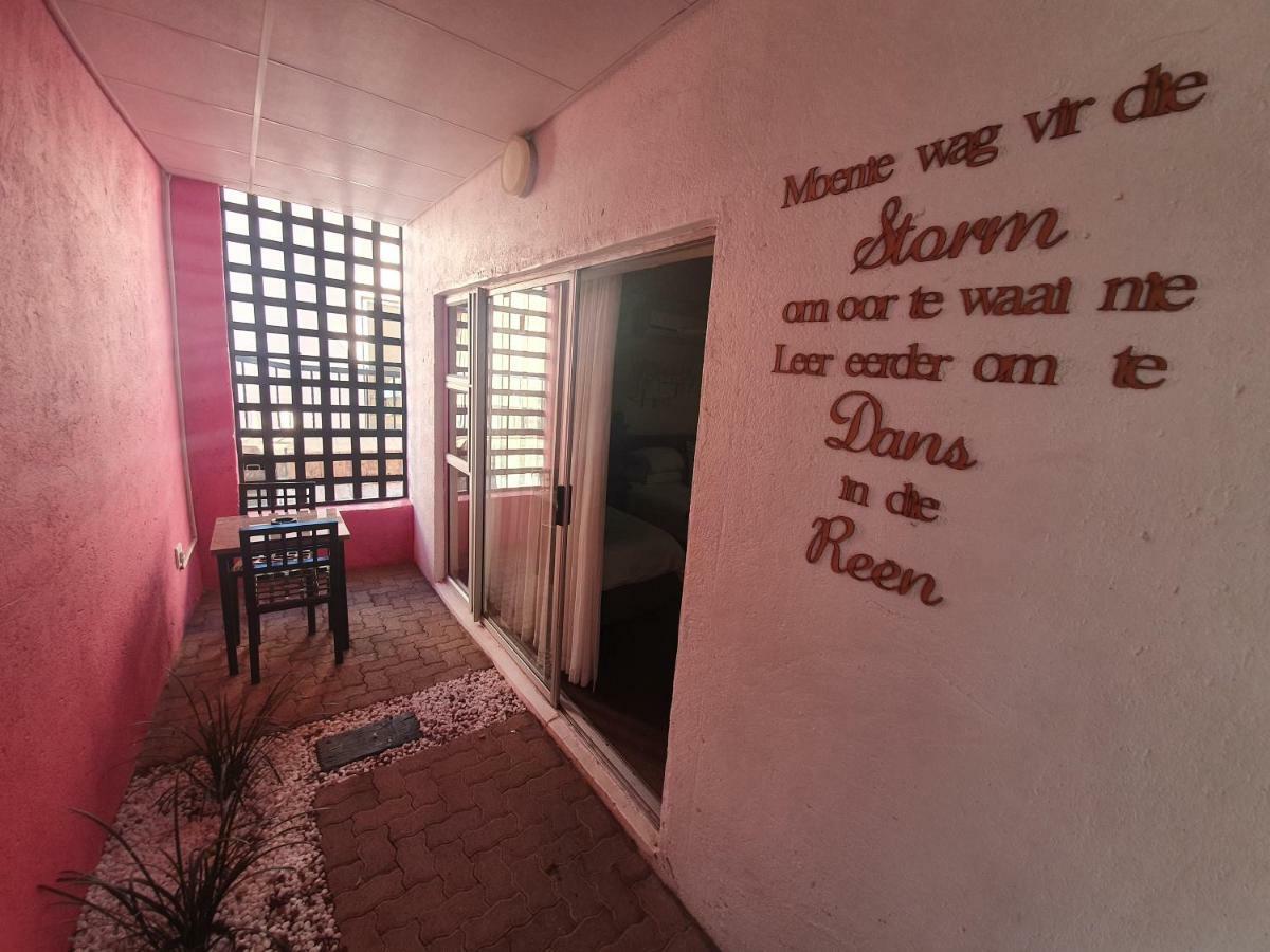 Leach Lodge Kuruman Extérieur photo