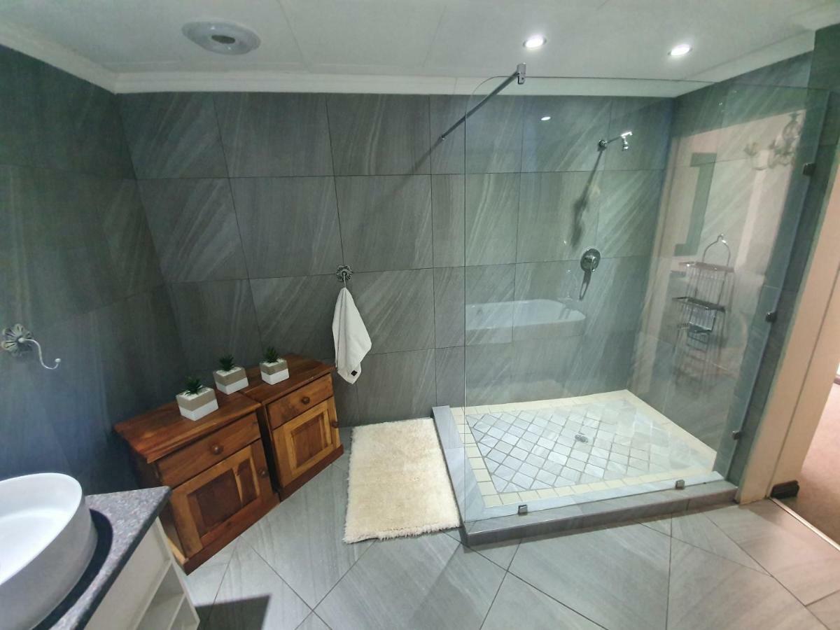 Leach Lodge Kuruman Extérieur photo