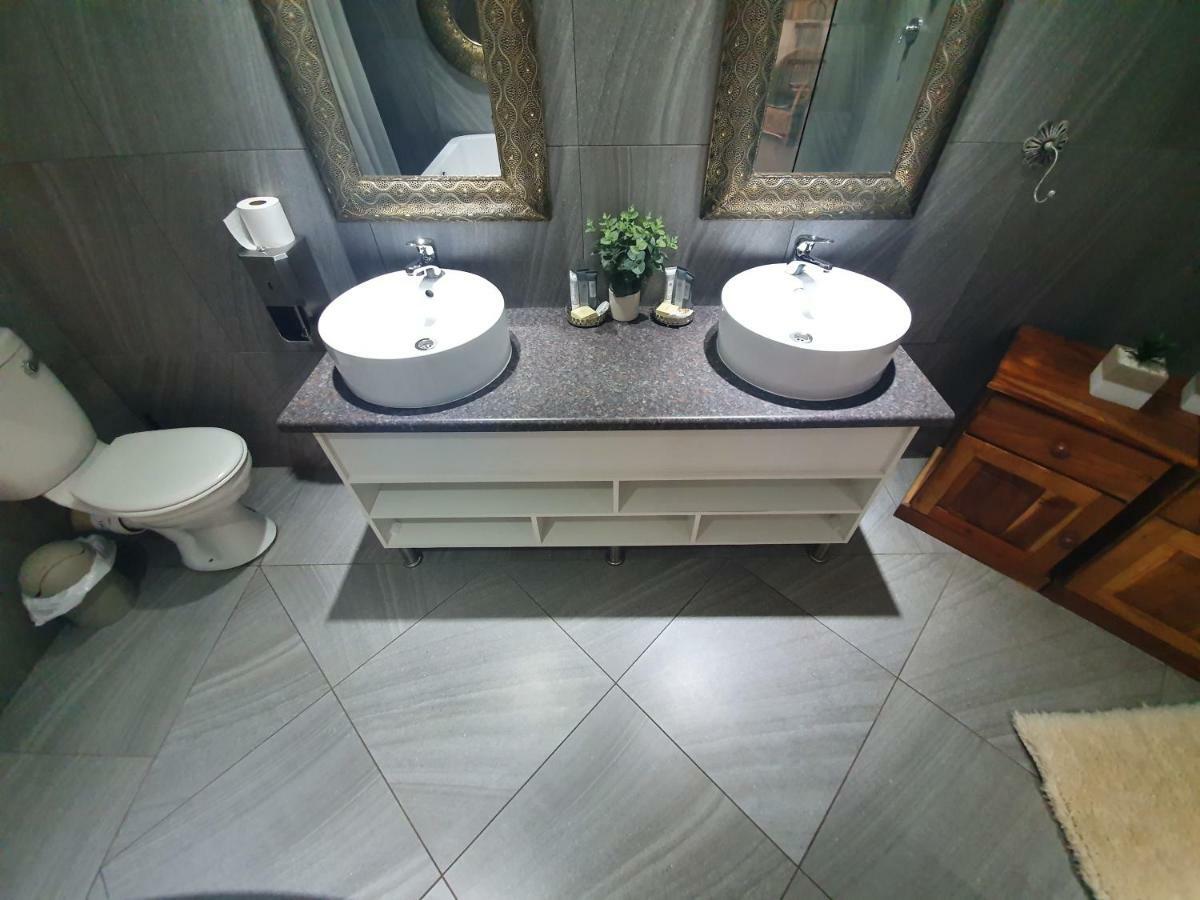 Leach Lodge Kuruman Extérieur photo