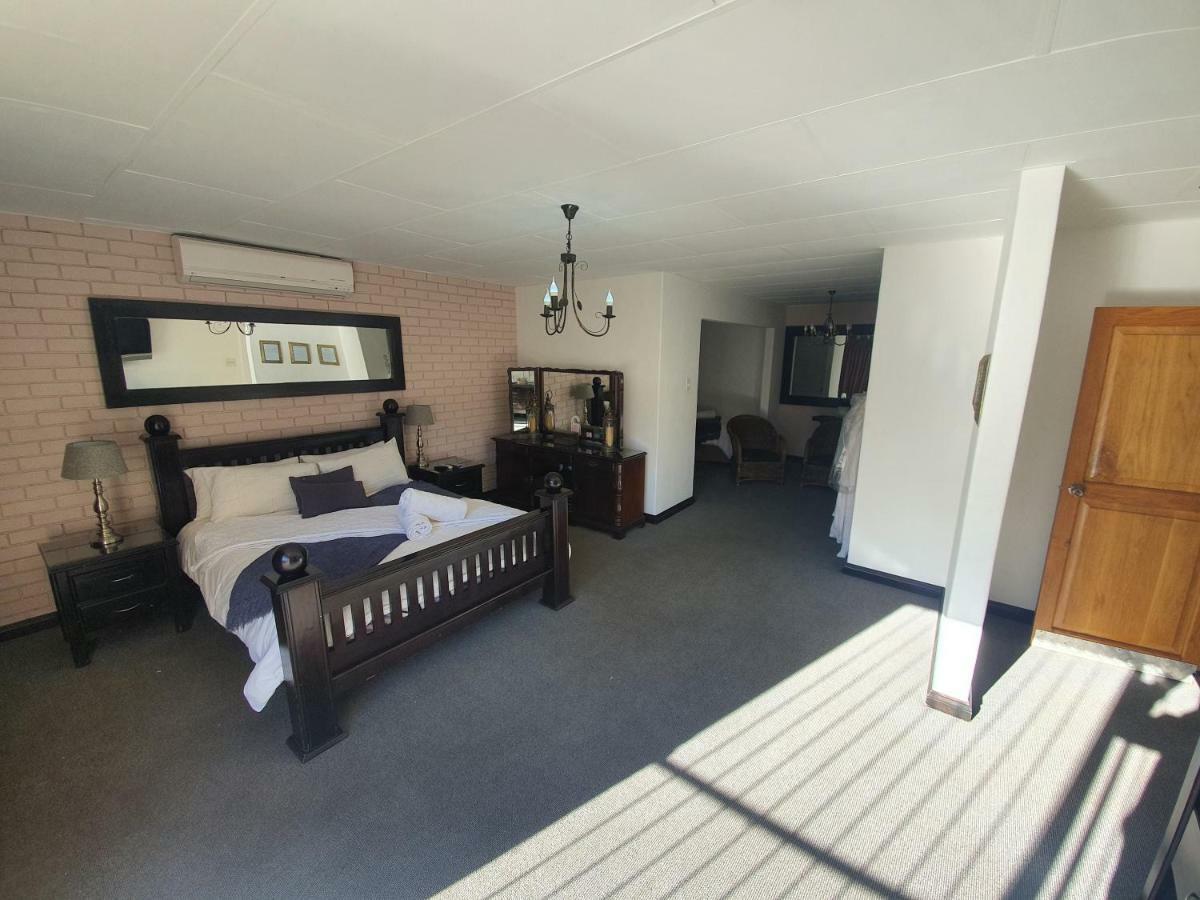 Leach Lodge Kuruman Extérieur photo