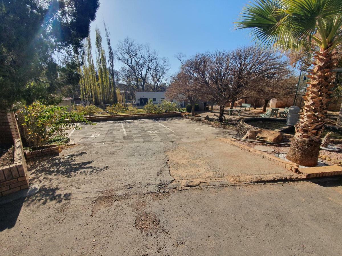 Leach Lodge Kuruman Extérieur photo