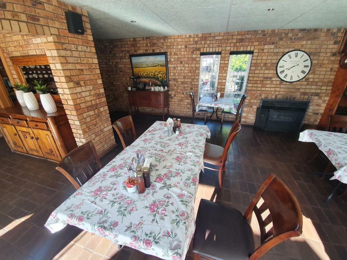 Leach Lodge Kuruman Extérieur photo